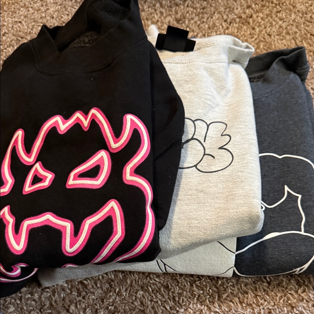 3 adult sweatshirts . size S